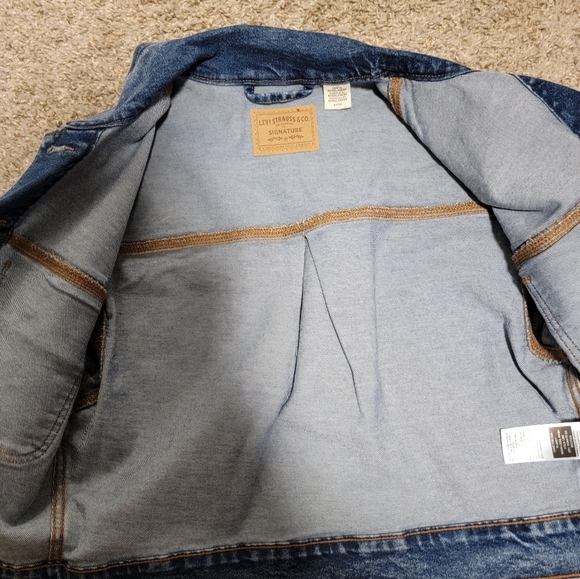 Levi Strauss relaxed trucker Denim cropped jacket - Picture 4 of 7